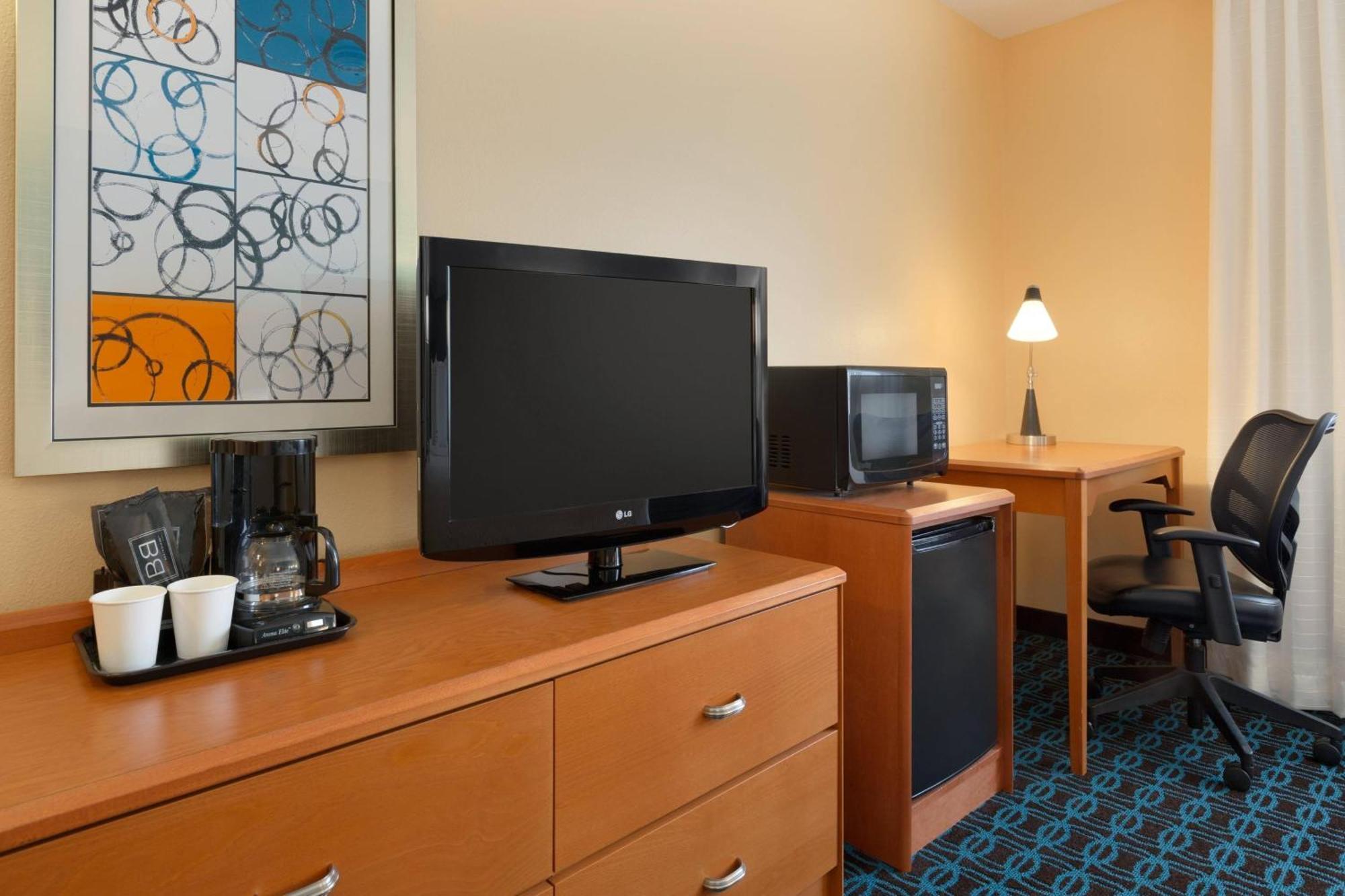 Fairfield Inn & Suites Bismarck North Exteriér fotografie